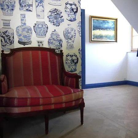 Apartment Chateau Marnand - Vases Chinois